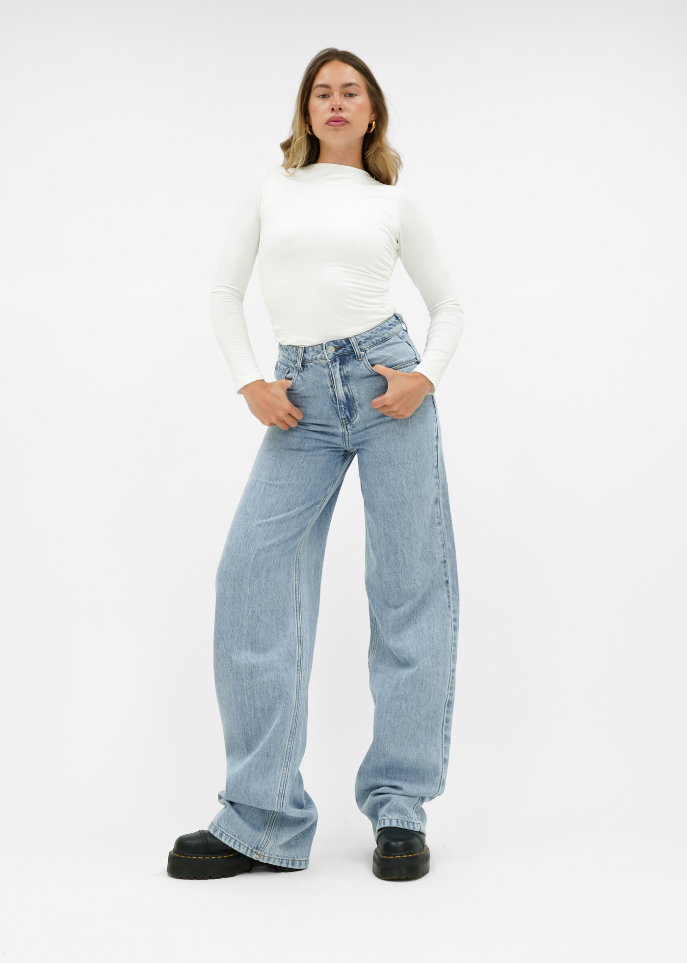 Jeans med hög midja och extra vida ben, klassiskt blå (lång)