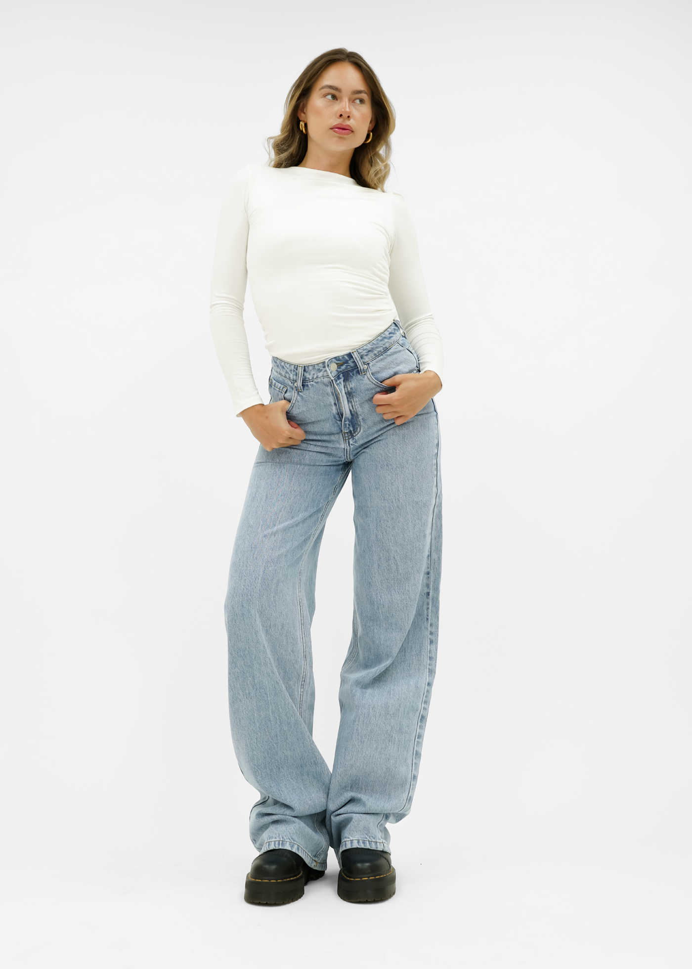 Jeans med hög midja och extra vida ben, klassiskt blå (lång)