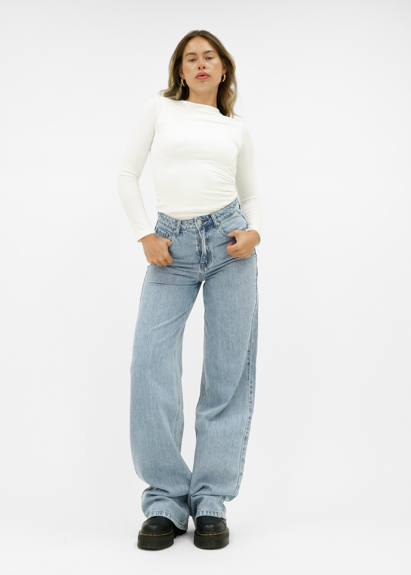 Jeans med hög midja och extra vida ben, klassiskt blå (lång)