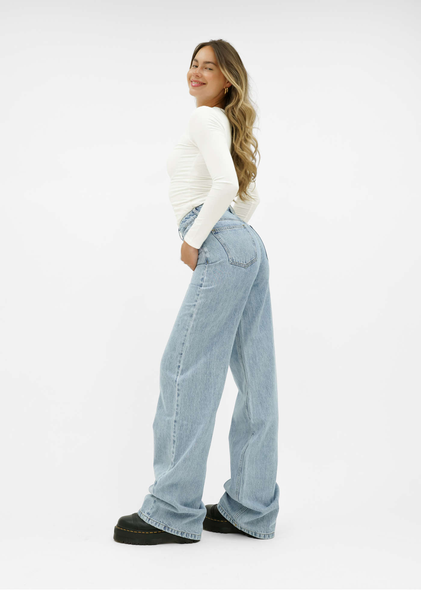 Jeans med hög midja och extra vida ben, klassiskt blå (lång)