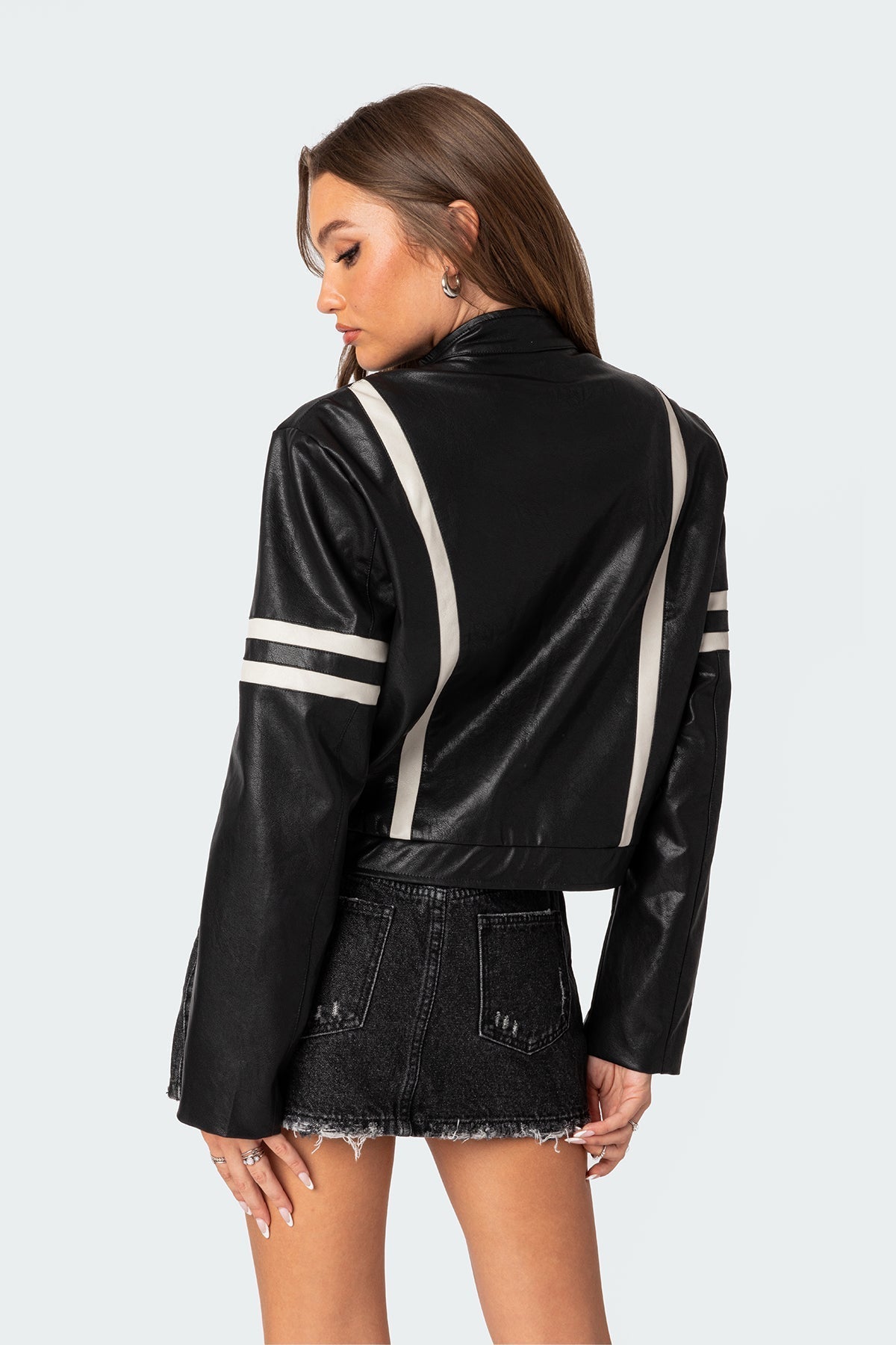 Veste à rayures blanches